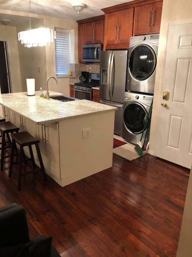 Brooklyn 3 Bedroom 1 Bathroom 8 Minutes To Subway 30 Minutes To Manhattan New York Ngoại thất bức ảnh